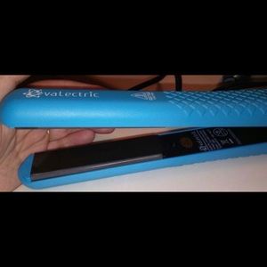 Evalectric flat iron 1.25 ceramic plates